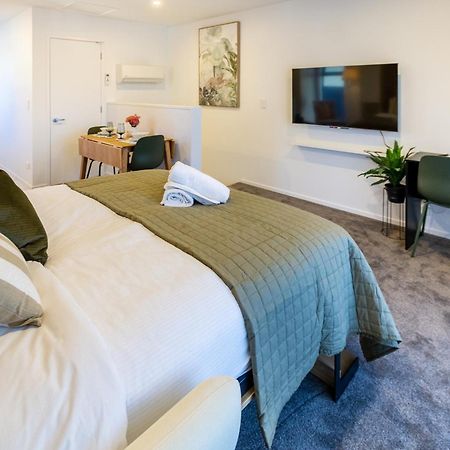 Luxury Studio With Balcony - Close To Supermarket كريستتشيرش المظهر الخارجي الصورة