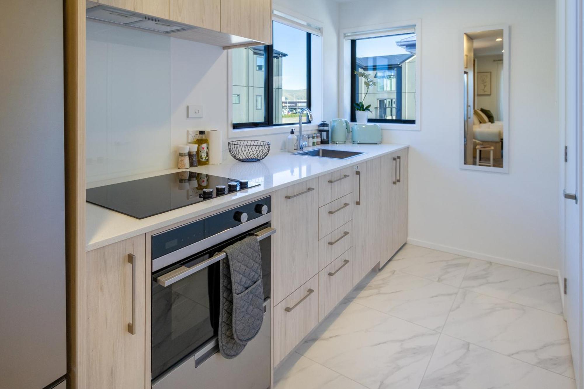 Luxury Studio With Balcony - Close To Supermarket كريستتشيرش المظهر الخارجي الصورة