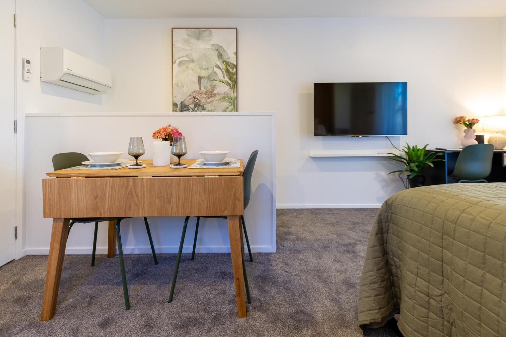 Luxury Studio With Balcony - Close To Supermarket كريستتشيرش المظهر الخارجي الصورة
